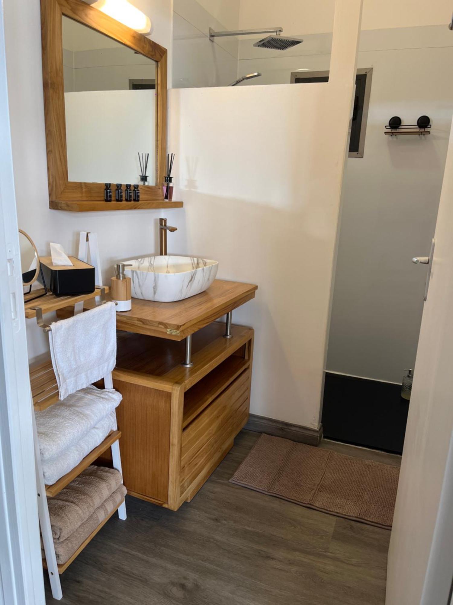 Aterla - Appartement De Charme Et Spa La Possession Kültér fotó